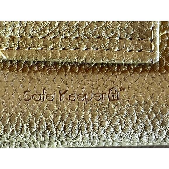 Safe Keeper Women's Crossbody Purse. Pebbled Mustard Color. 3 zipper. brass - Picture 5 of 7